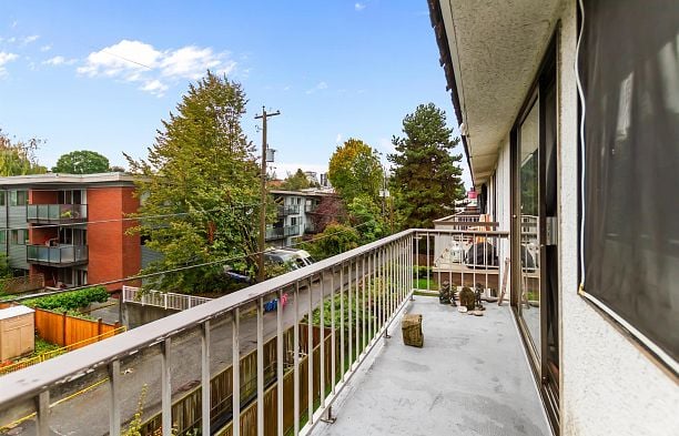 308 2040 Cornwall Avenue Kitsilano