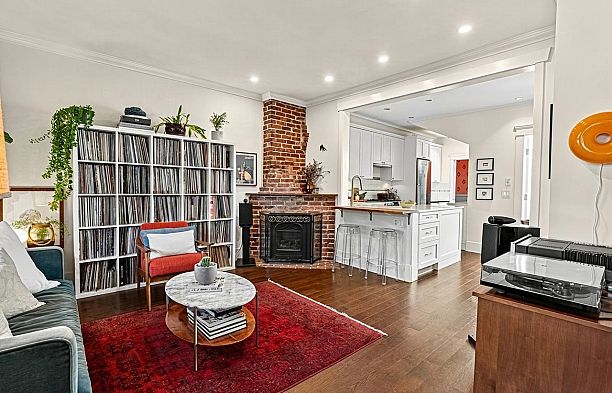 2634 Hemlock Street Fairview VW
