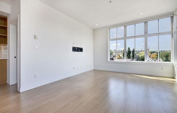 PH7 2528 Collingwood Street Kitsilano