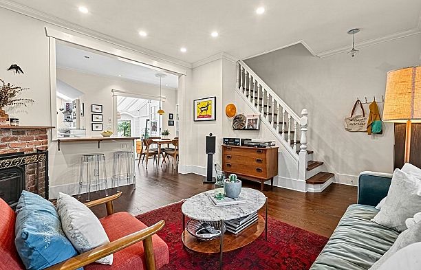 2634 Hemlock Street Fairview VW