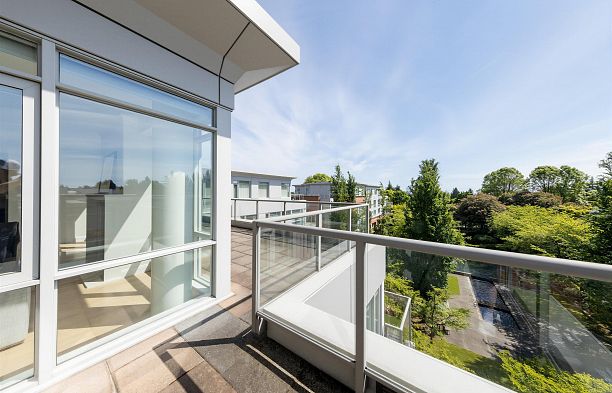 602 618 W 45th Avenue Oakridge VW