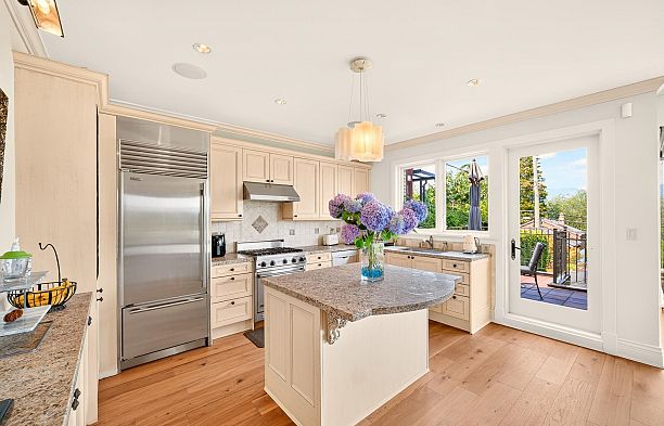 3835 W 12th Avenue Point Grey