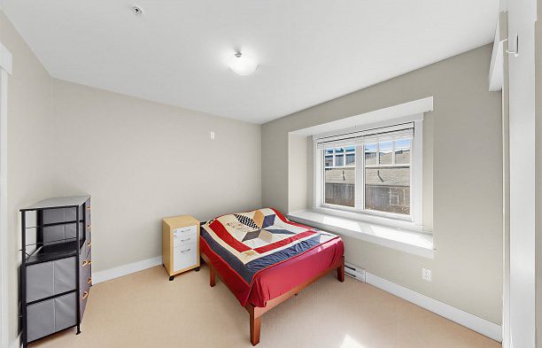 5978 Oak Street Oakridge VW