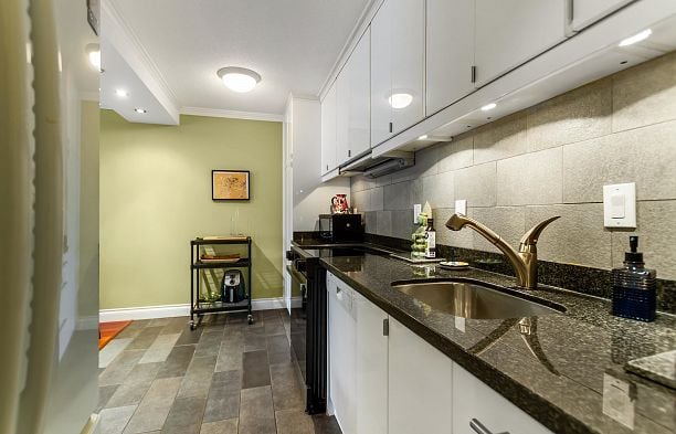 308 2040 Cornwall Avenue Kitsilano