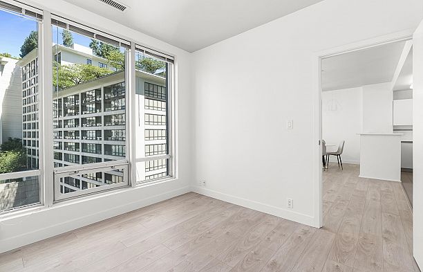 1012 989 Nelson Street Downtown VW