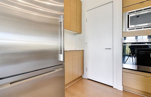 PH7 2528 Collingwood Street Kitsilano