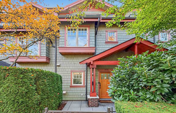 5978 Oak Street Oakridge VW