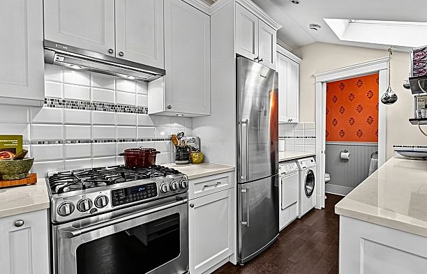 2634 Hemlock Street Fairview VW