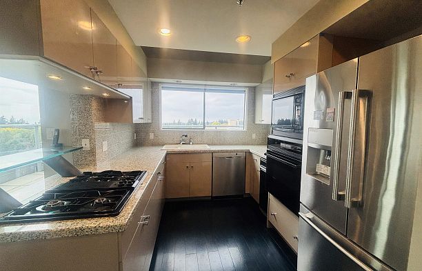 1100 5890 Balsam Street Kerrisdale