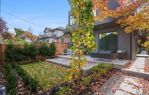 2 3657 W 11th Avenue Kitsilano