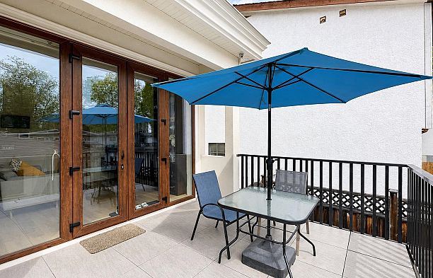 4618 W 8th Avenue Point Grey