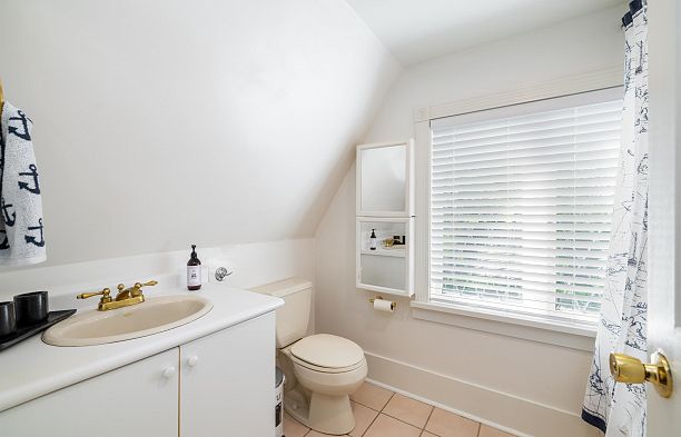 4343 W 11th Avenue Point Grey