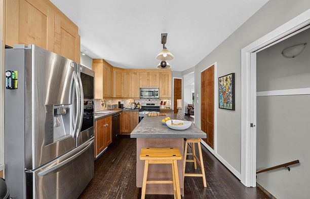 4327 W 12th Avenue Point Grey