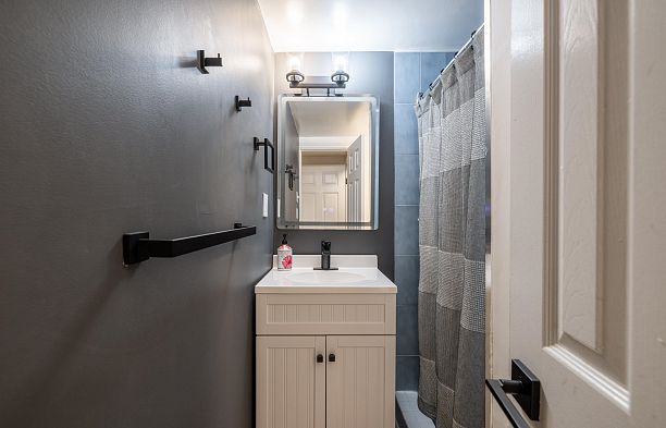 4343 W 11th Avenue Point Grey