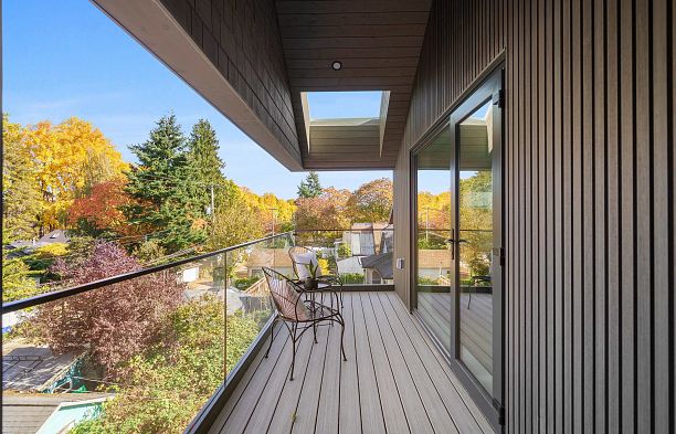 2 3657 W 11th Avenue Kitsilano