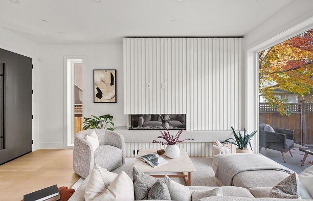 2 3657 W 11th Avenue Kitsilano