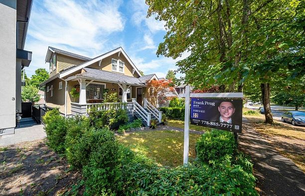 4327 W 12th Avenue Point Grey