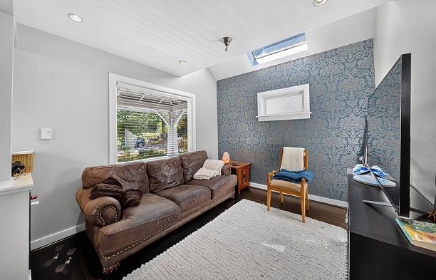 4327 W 12th Avenue Point Grey