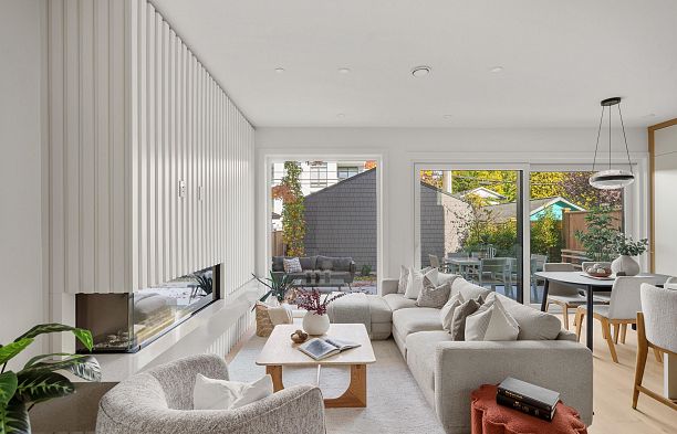 2 3657 W 11th Avenue Kitsilano