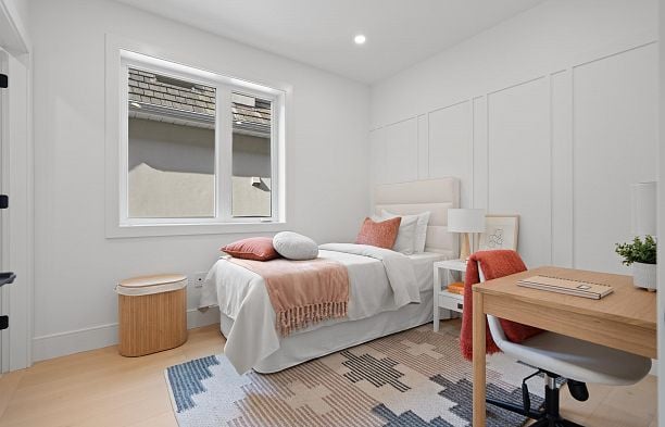 1 3657 W 11th Avenue Kitsilano
