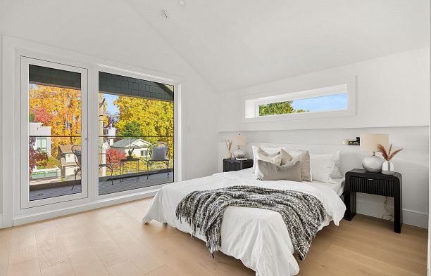2 3657 W 11th Avenue Kitsilano