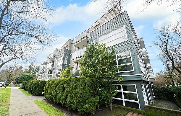 104 2815 Yew Street Kitsilano