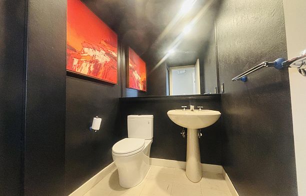 1100 5890 Balsam Street Kerrisdale
