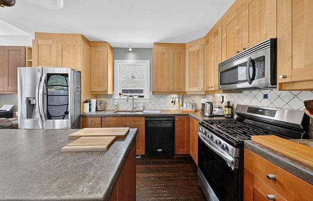 4327 W 12th Avenue Point Grey