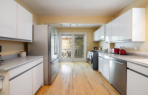 4343 W 11th Avenue Point Grey