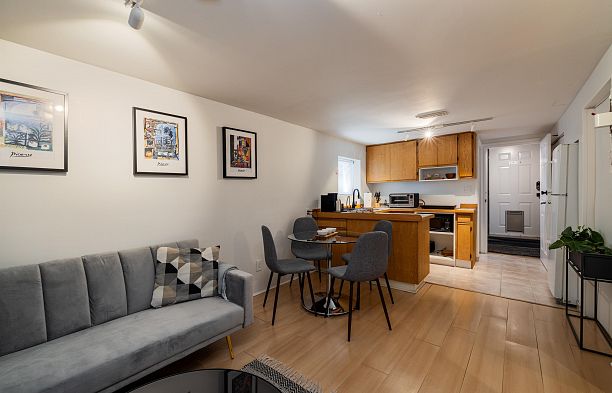 4343 W 11th Avenue Point Grey