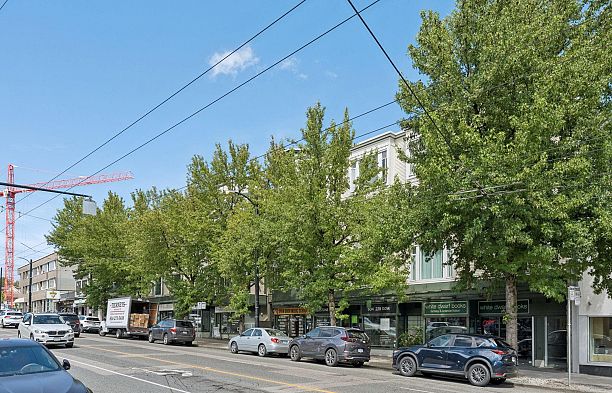 410 3727 W 10th Avenue Point Grey