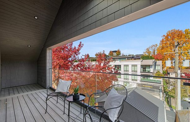 2 3657 W 11th Avenue Kitsilano