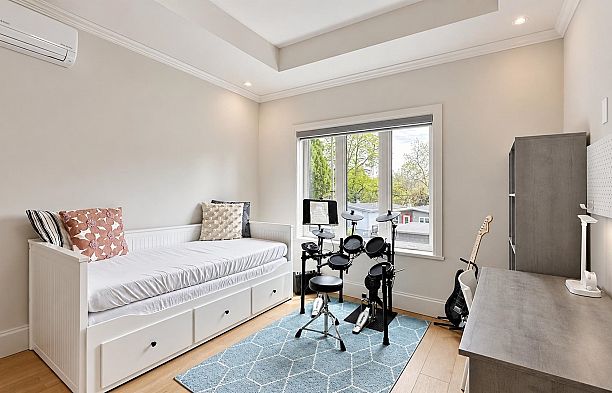 4618 W 8th Avenue Point Grey