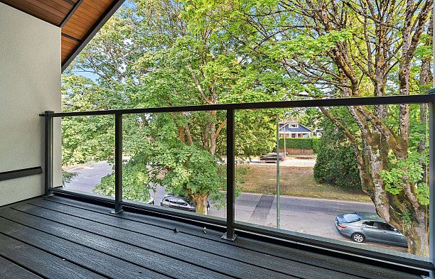 1 3813 W 16th Avenue Point Grey