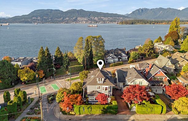 2697 York Avenue Kitsilano
