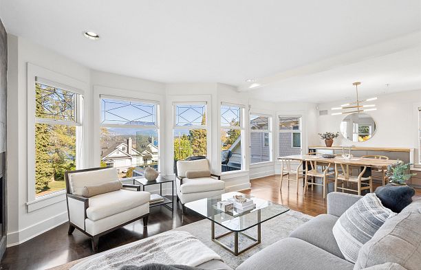 2697 York Avenue Kitsilano