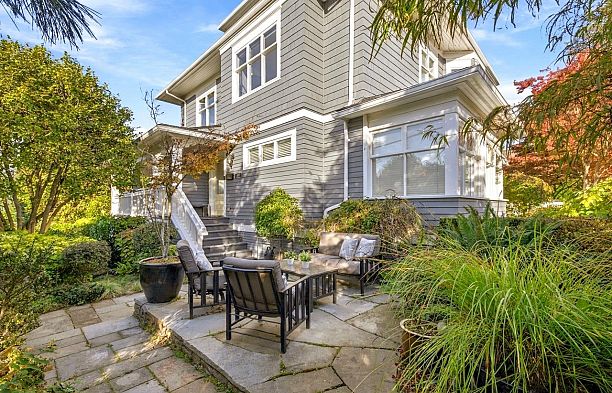 2697 York Avenue Kitsilano