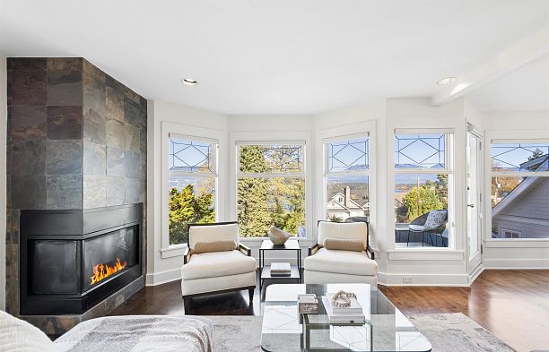2697 York Avenue Kitsilano