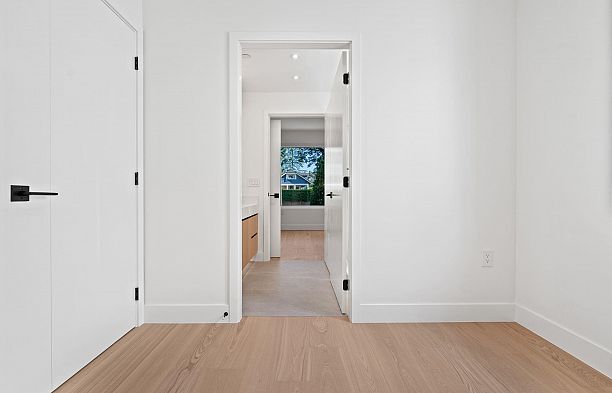 1 3813 W 16th Avenue Point Grey