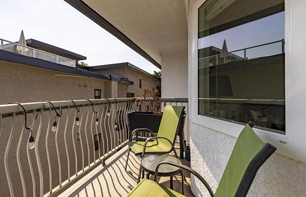307 2335 York Avenue Kitsilano