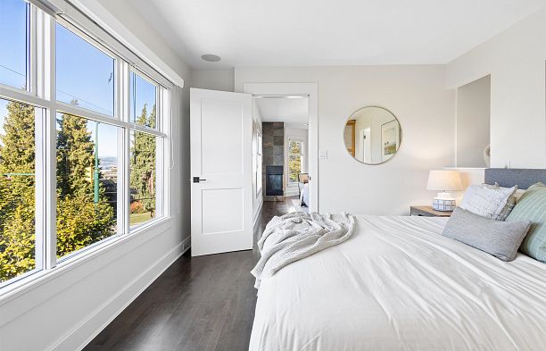2697 York Avenue Kitsilano