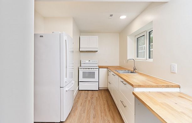 3732 W 1st Avenue Point Grey