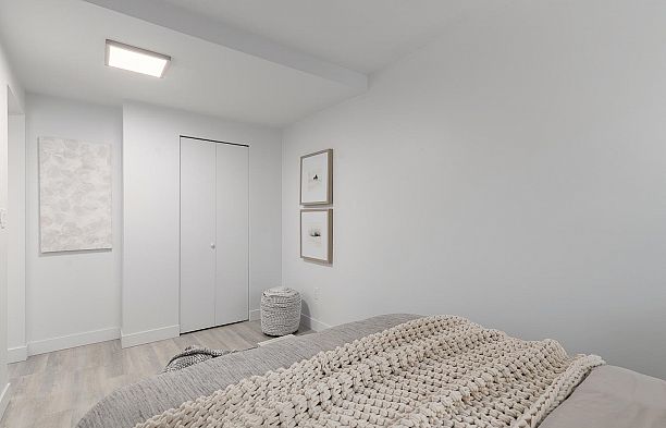 207 2410 Cornwall Avenue Kitsilano