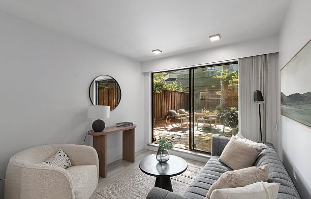 207 2410 Cornwall Avenue Kitsilano
