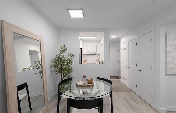 207 2410 Cornwall Avenue Kitsilano