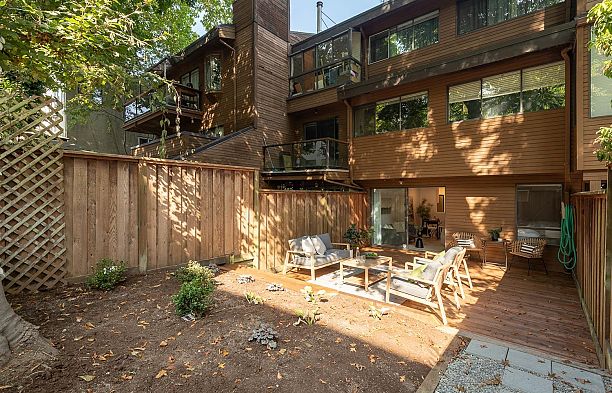 207 2410 Cornwall Avenue Kitsilano