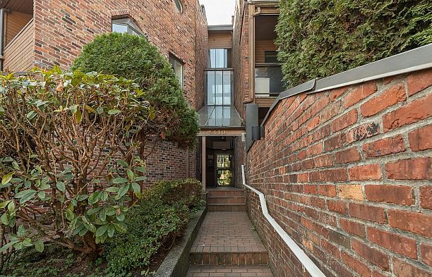 207 2410 Cornwall Avenue Kitsilano
