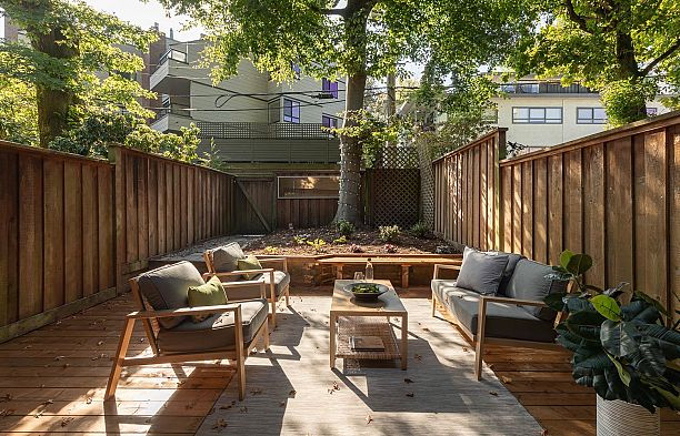 207 2410 Cornwall Avenue Kitsilano