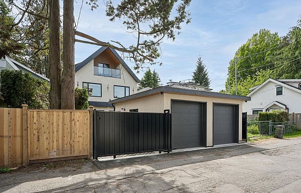 2 4549 W 11th Avenue Point Grey