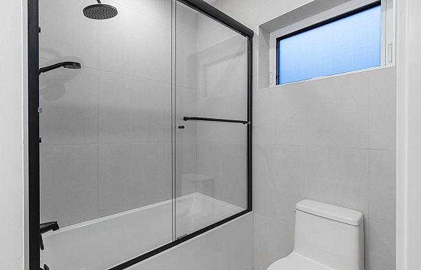 2 4549 W 11th Avenue Point Grey